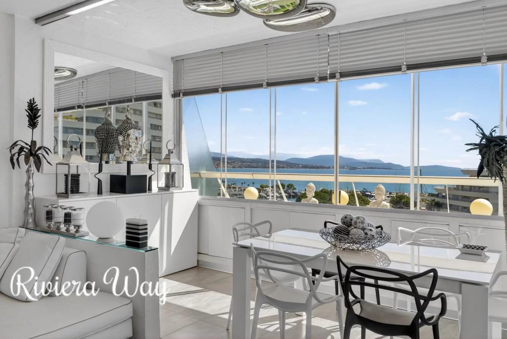 3 room apartment in Villeneuve-Loubet, photo #3, listing #106463028