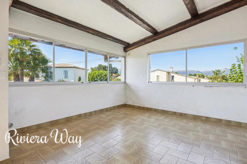 9 room villa in Cagnes-sur-Mer, photo #9, listing #103897500