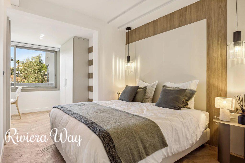 4 room apartment in Cannes, 100 m², photo #10, listing #103219242
