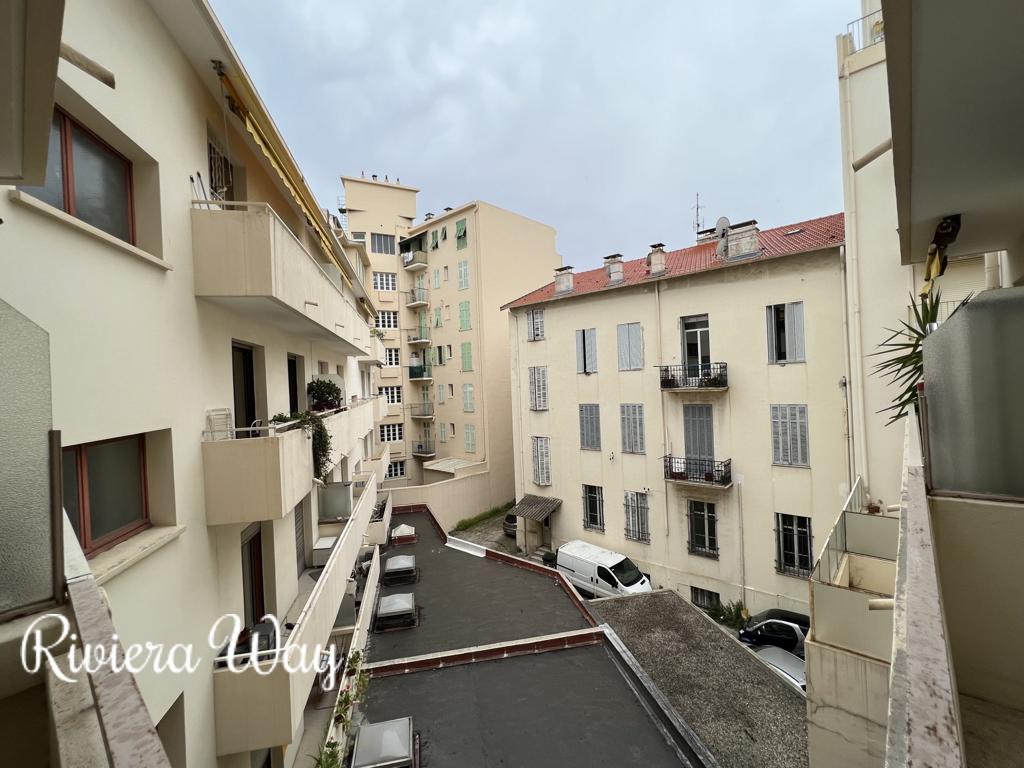 3 room apartment in Antibes, photo #5, listing #88339650