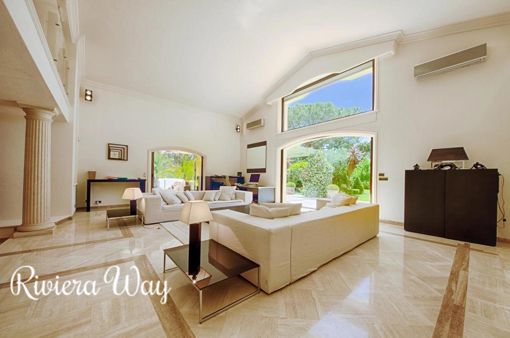 7 room villa in Mougins, photo #7, listing #99473430