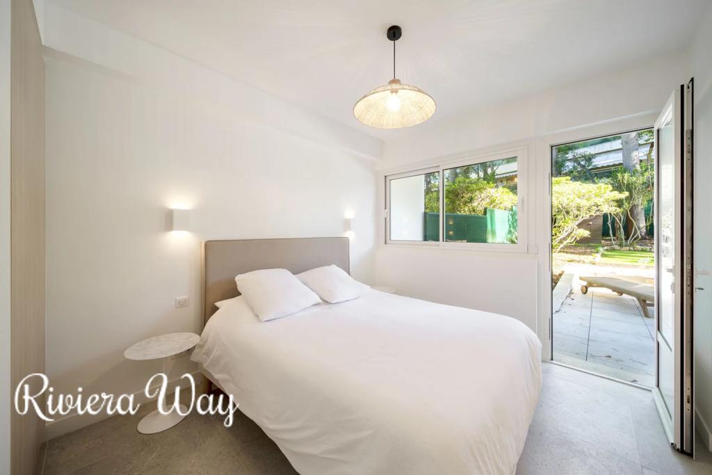 3 room apartment in Cannes, photo #9, listing #106324890