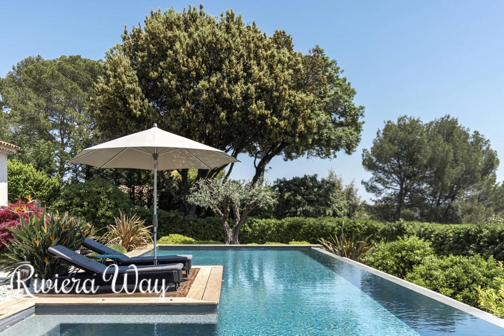 8 room villa in Mougins, photo #2, listing #94881990