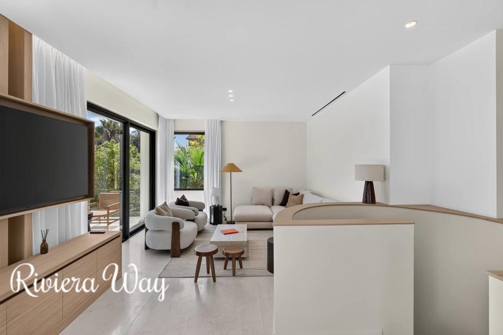 5 room villa in Cap d'Antibes, photo #10, listing #106741278