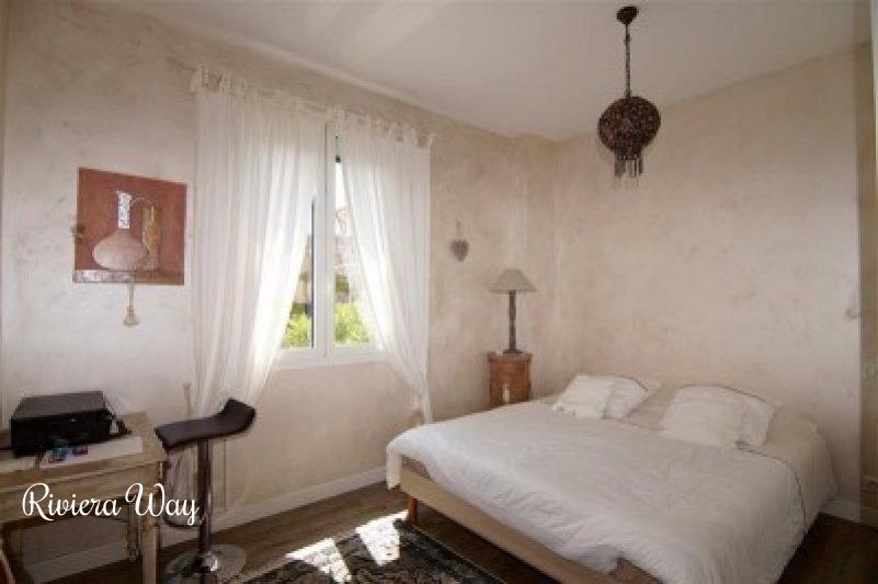 4 room apartment in Villefranche-sur-Mer, 93 m², photo #7, listing #67528818
