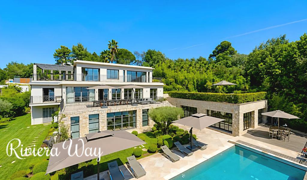14 room villa in Cannes, photo #1, listing #106570044