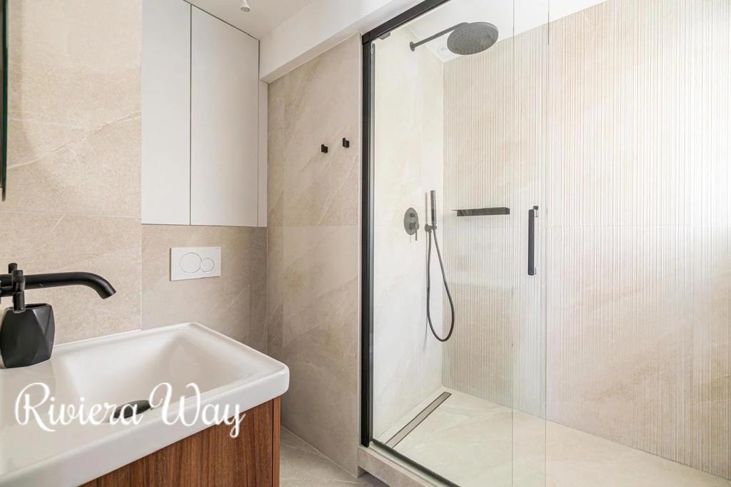 3 room apartment in Cannes, photo #2, listing #103076820