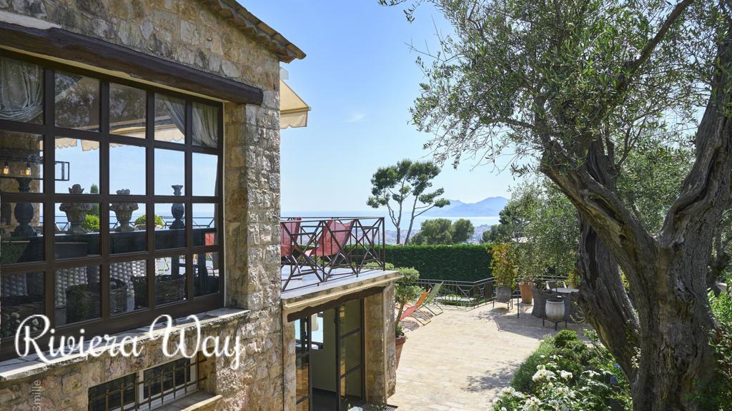 7 room villa in Cannes, photo #3, listing #78866382
