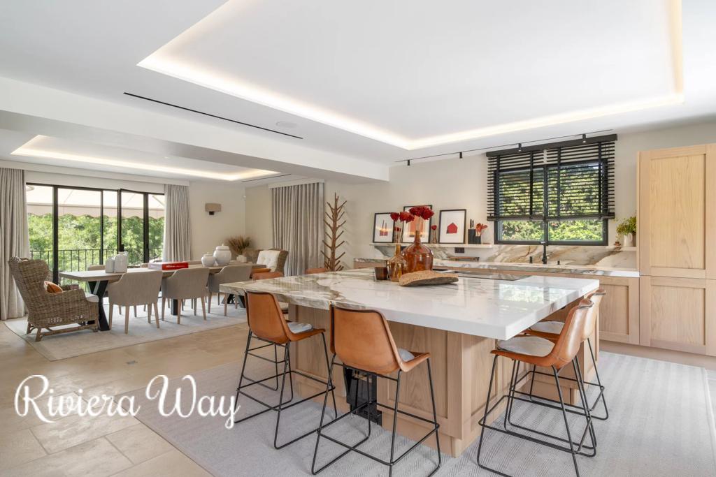 7 room villa in Mougins, photo #10, listing #103121466