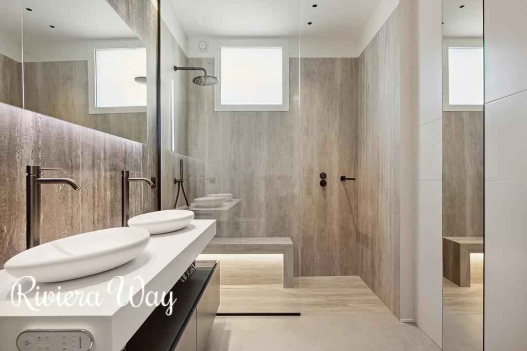 6 room apartment in Boulevard de la Croisette, photo #9, listing #95048730