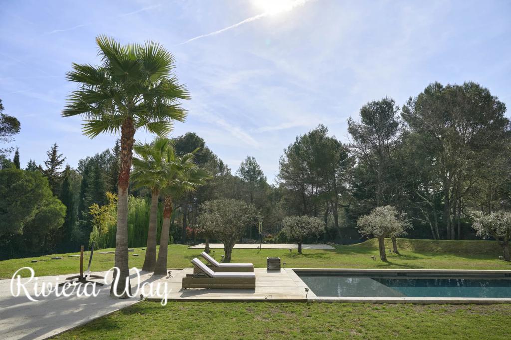 8 room villa in Mougins, photo #6, listing #99375360