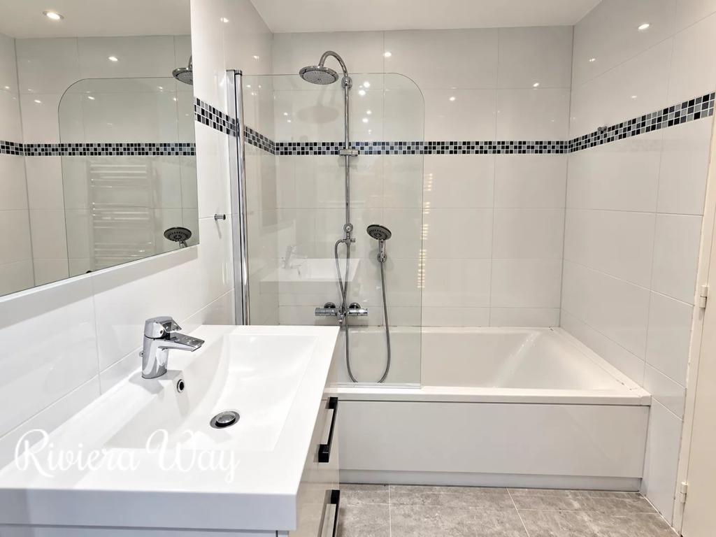3 room apartment in Juan-les-Pins, photo #6, listing #105413406