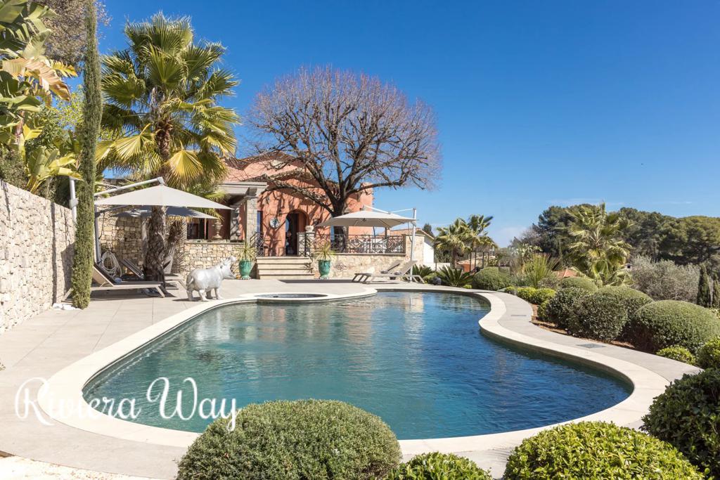 7 room villa in Mougins, photo #2, listing #106050336