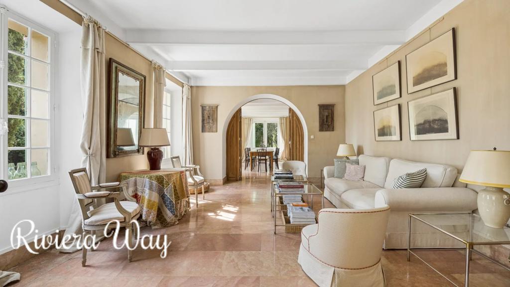10 room villa in Grasse, photo #6, listing #106178184