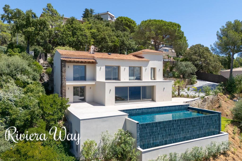 5 room villa in Roquebrune-sur-Argens, photo #7, listing #104480082