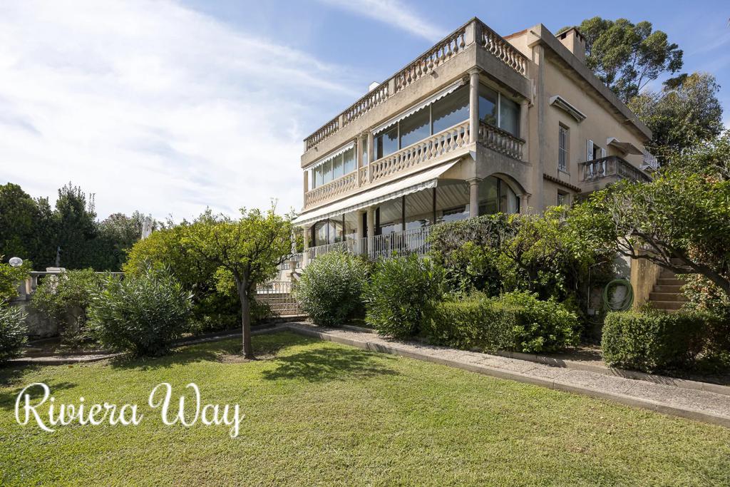 4 room apartment in Golf Juan, photo #3, listing #106523634