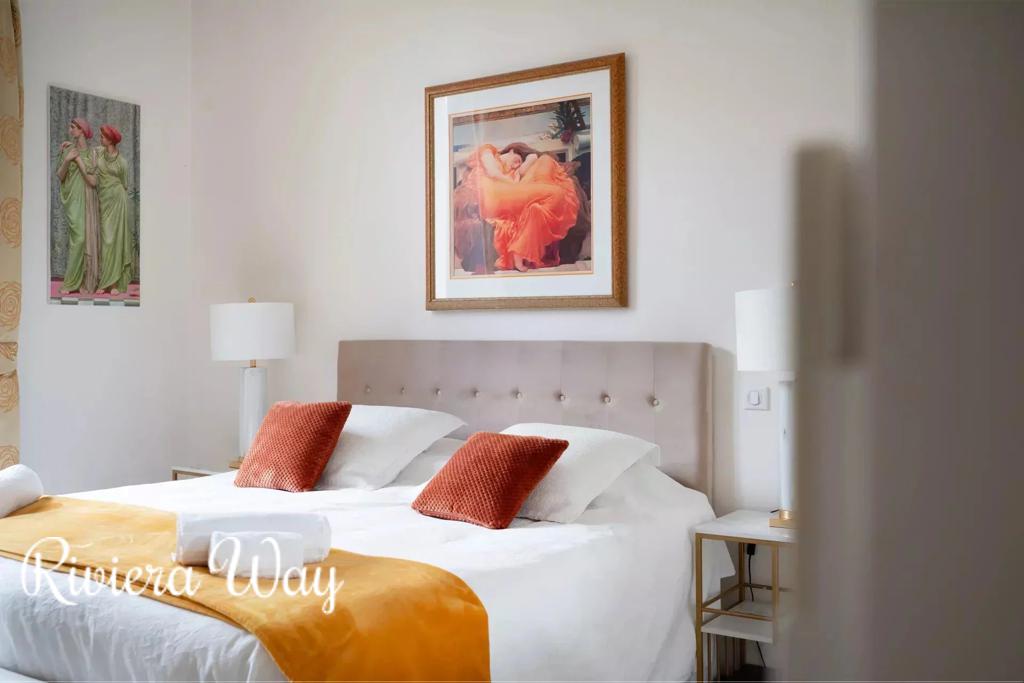 12 room villa in Cannes, photo #1, listing #102860058