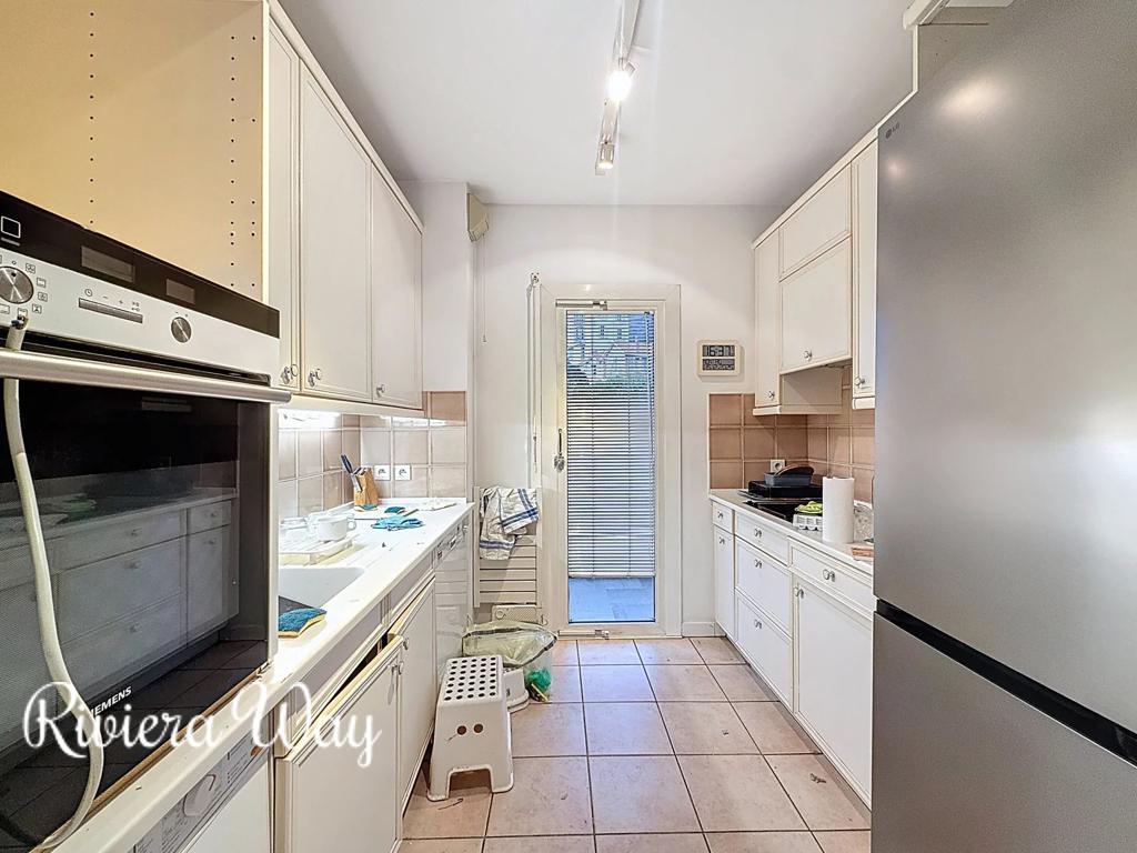 4 room apartment in Le Cannet, photo #4, listing #106122324