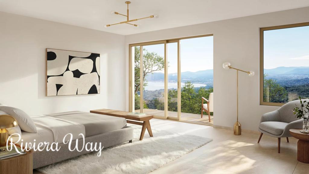 6 room villa in Grimaud, photo #4, listing #106360968