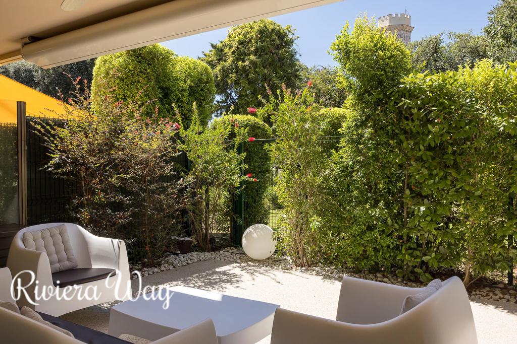 4 room apartment in Antibes, photo #9, listing #104082510