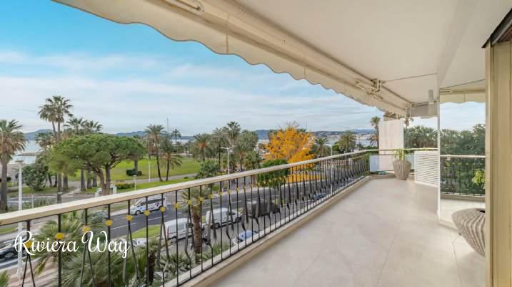 3 room apartment in Boulevard de la Croisette, 93 m², photo #1, listing #103235748