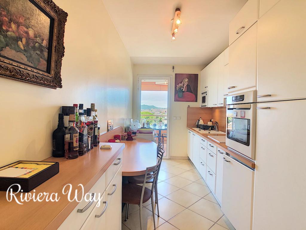 3 room apartment in Cannes, photo #5, listing #102762954