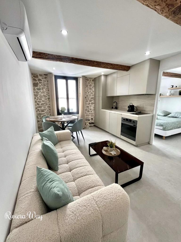 3 room apartment in Antibes, photo #2, listing #103435458