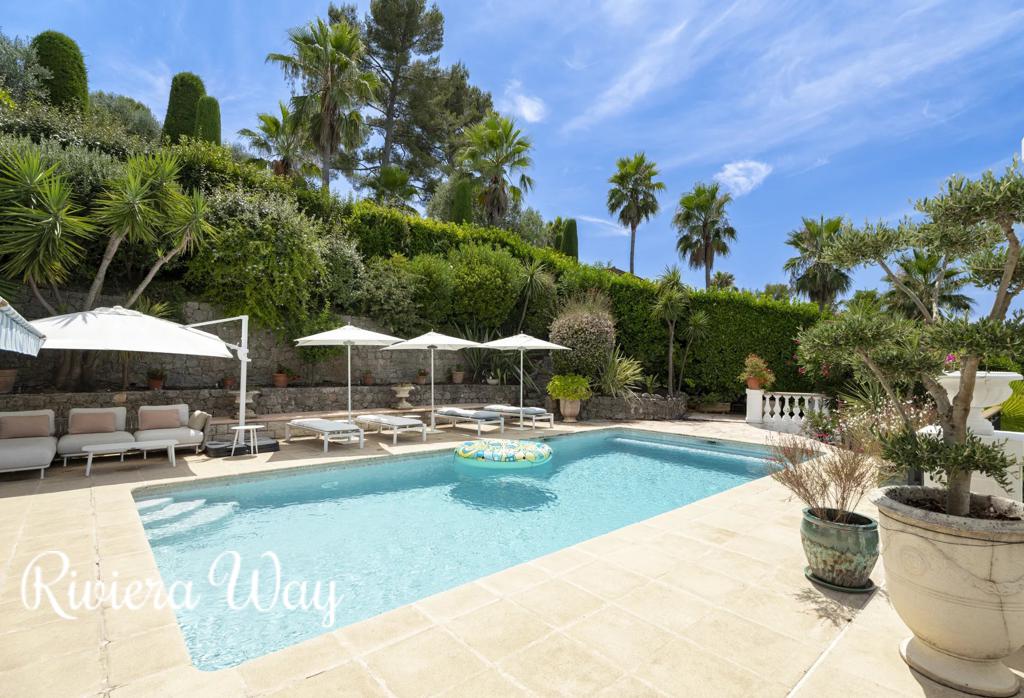 8 room villa in Mougins, photo #10, listing #104342238