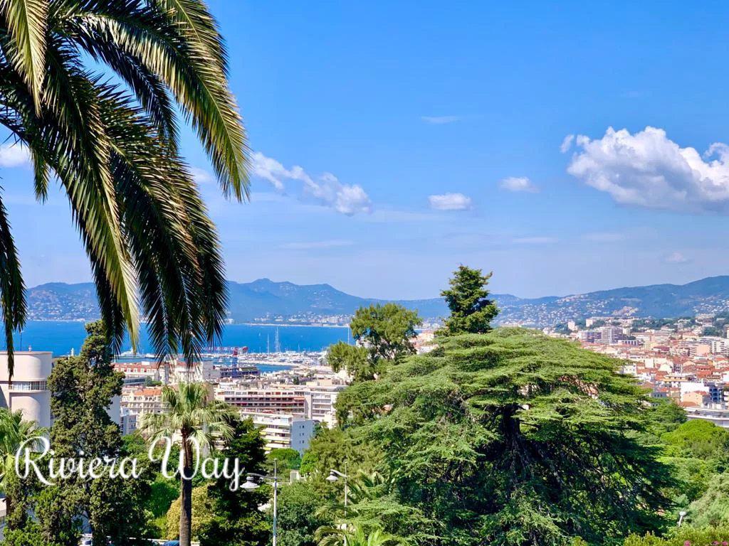 4 room apartment in Cannes, photo #5, listing #99147258