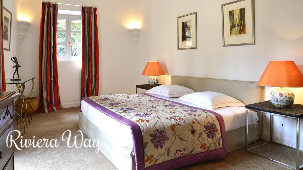 7 room villa in Antibes, photo #6, listing #78854958