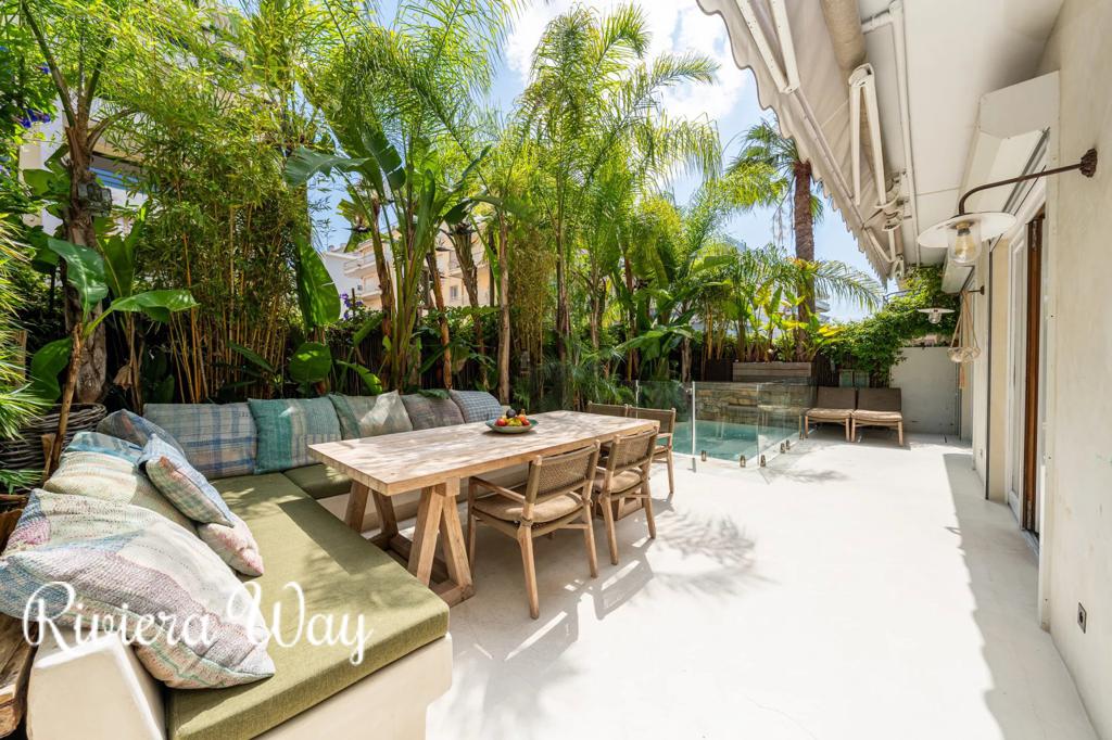 3 room apartment in Cannes, photo #1, listing #106830234