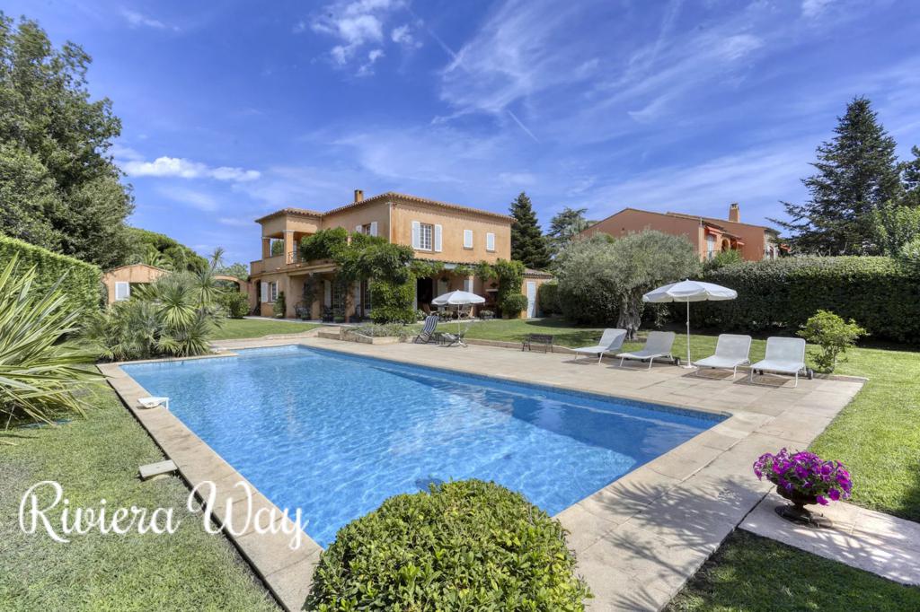 8 room villa in Saint-Tropez, photo #5, listing #86857596