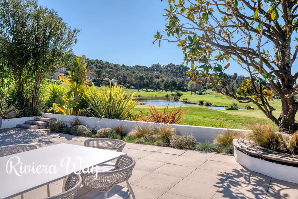 5 room apartment in Mougins, photo #3, listing #106231818