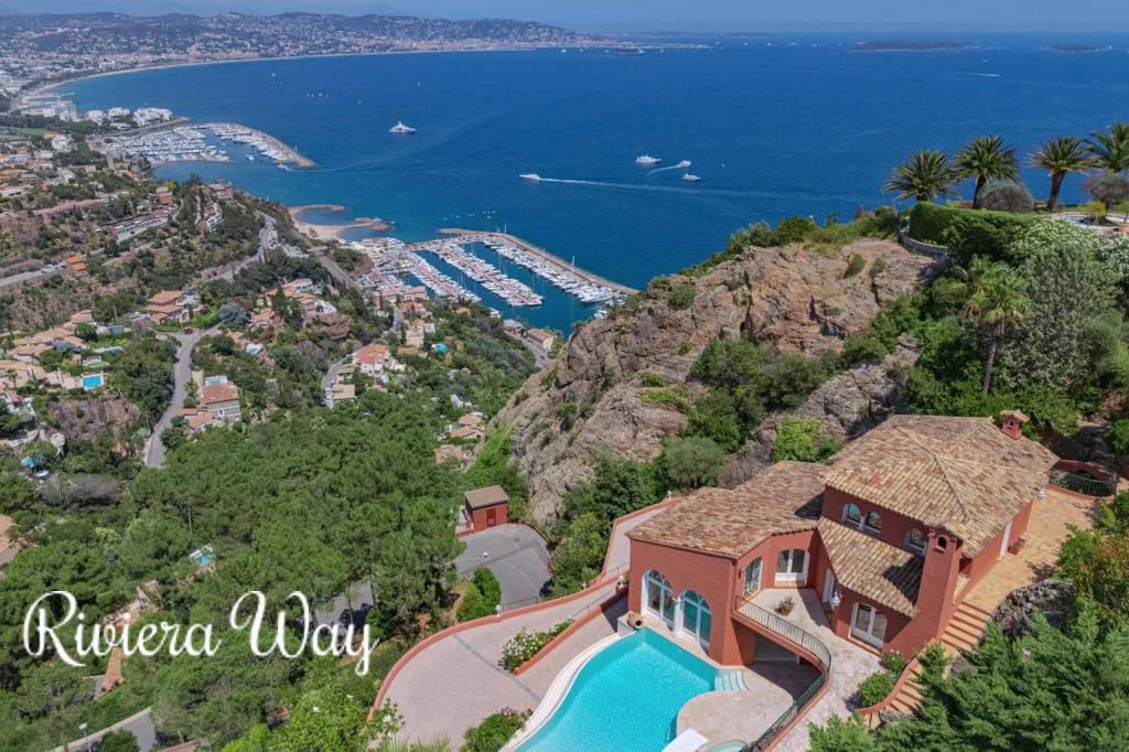8 room villa in Theoule-sur-Mer, photo #1, listing #106534512