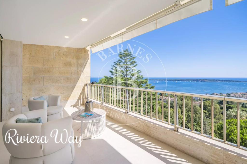 4 room apartment in Cannes, photo #8, listing #99658944