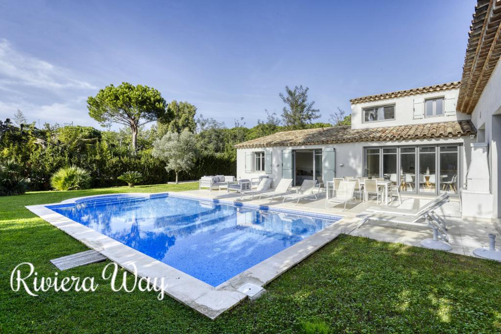 5 room villa in Saint-Tropez, photo #1, listing #80490900