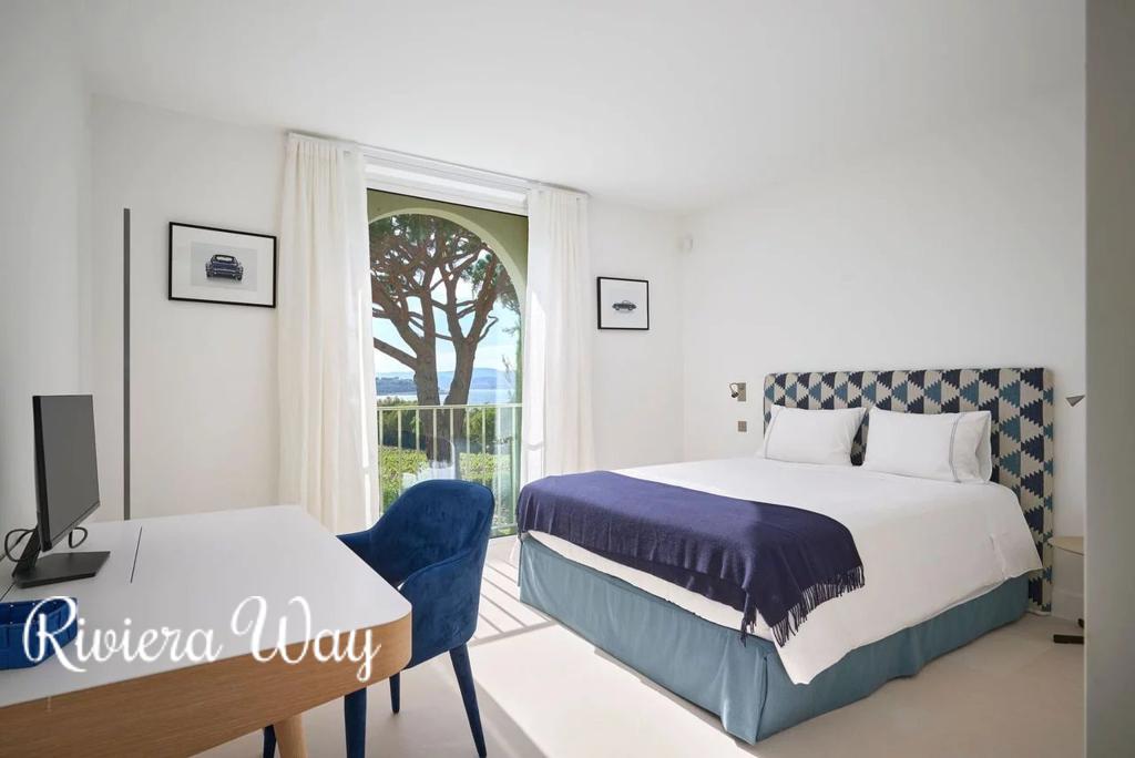 7 room villa in Saint-Tropez, photo #5, listing #103579770
