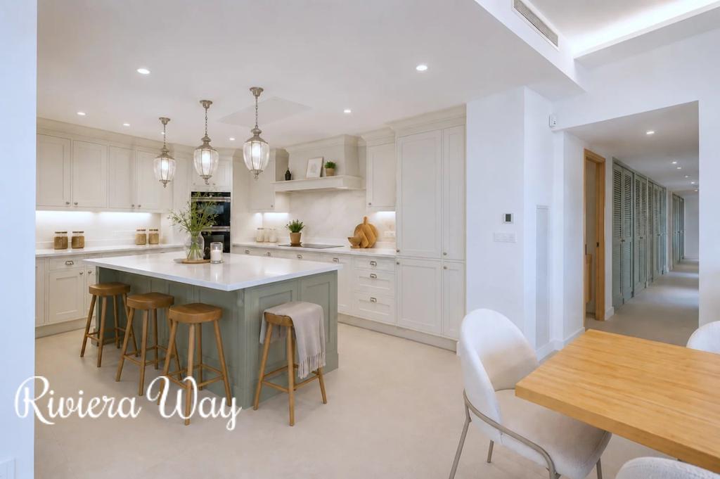 4 room apartment in Theoule-sur-Mer, photo #7, listing #106503474