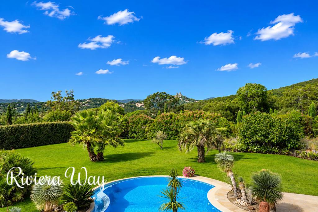 6 room villa in Grimaud, photo #2, listing #107031624