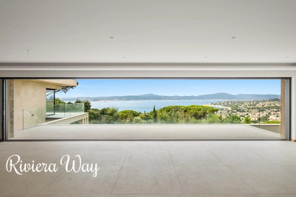 7 room villa in Sainte-Maxime, photo #6, listing #93290610