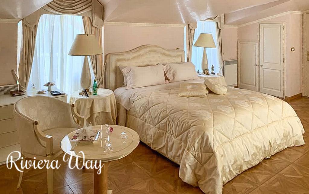 12 room villa in Roquebrune — Cap Martin, 382 m², photo #3, listing #85050126