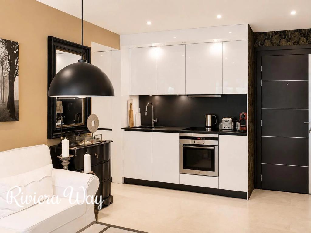 3 room apartment in Cannes, photo #5, listing #107033304