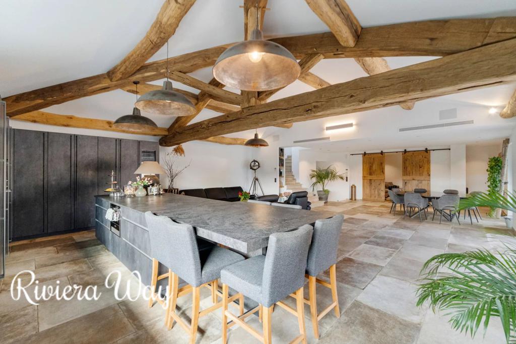 7 room villa in Mougins, photo #6, listing #104262984
