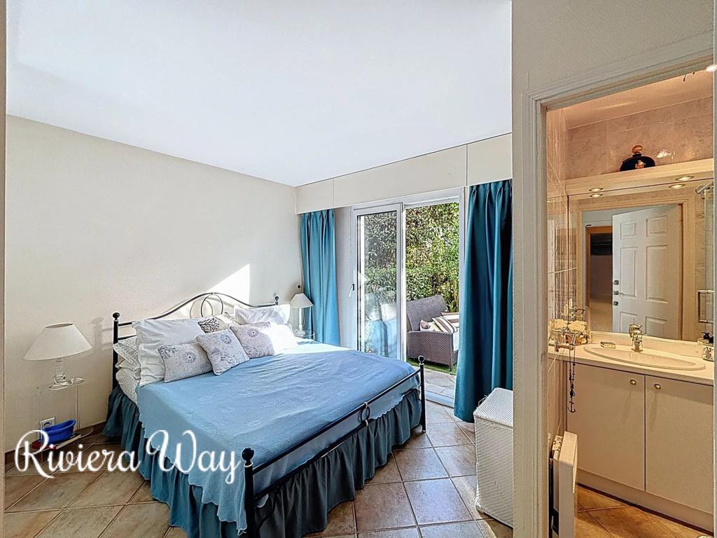 3 room apartment in Antibes, photo #3, listing #104291712