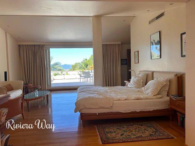 5 room villa in Cannes, photo #1, listing #103207902