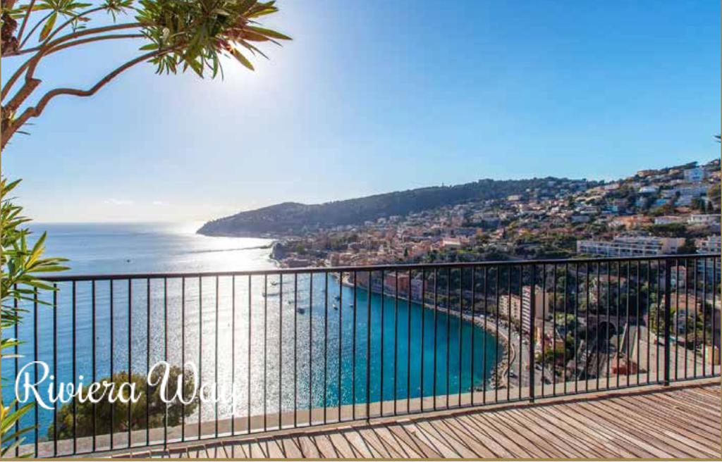 Apartment in Villefranche-sur-Mer, photo #10, listing #93562518