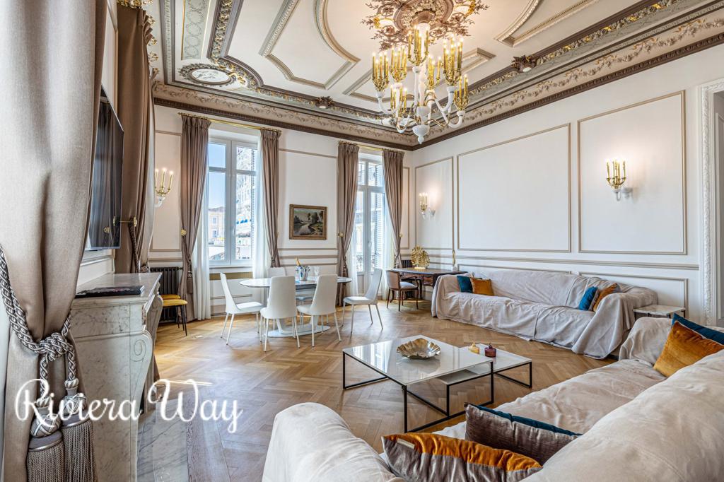 5 room apartment in Cannes, photo #7, listing #81181842