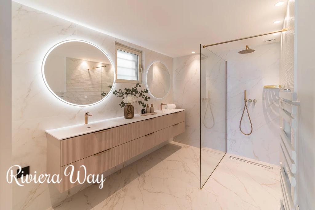 4 room apartment in Cannes, photo #9, listing #106515822