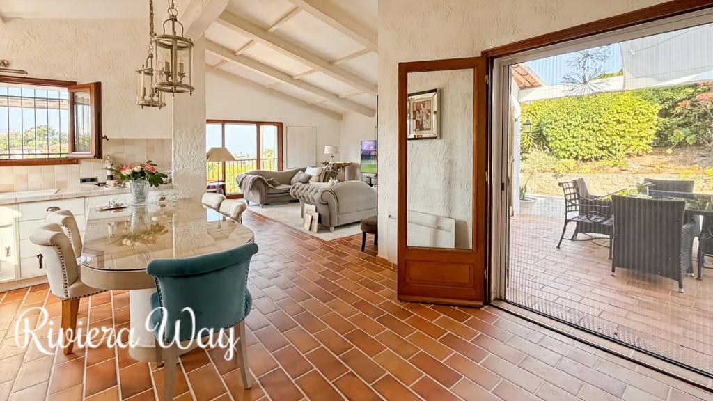 6 room villa in Vallauris, photo #5, listing #107137296