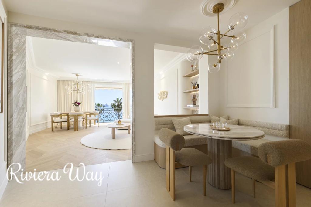 4 room apartment in Cannes, photo #8, listing #103452762
